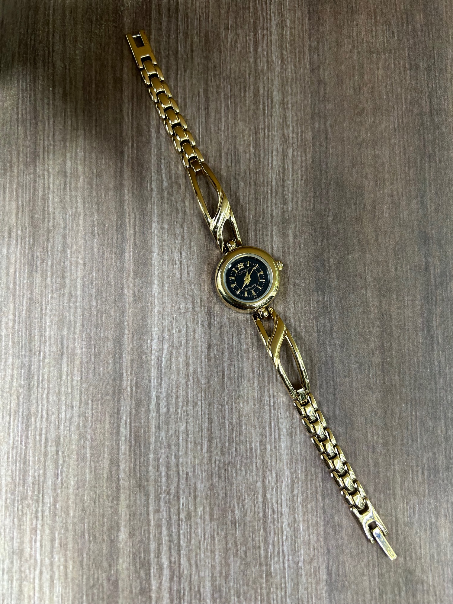 Gold Womens Fashion Citizen Casual Watch