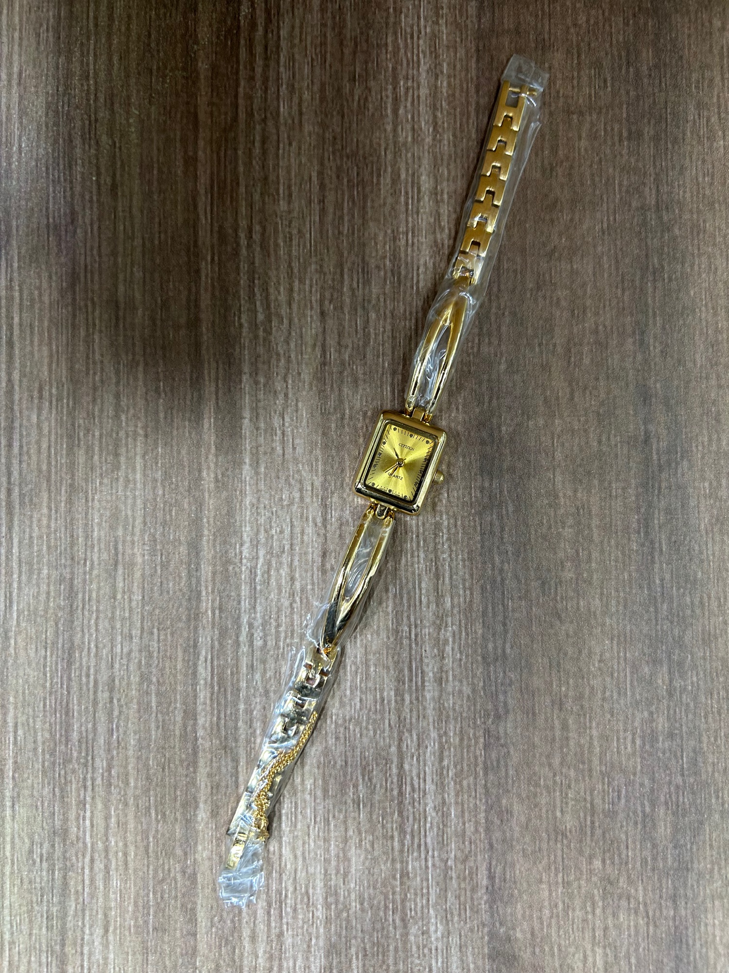 Gold Womens Fashion Citizen Brand Casual Watch